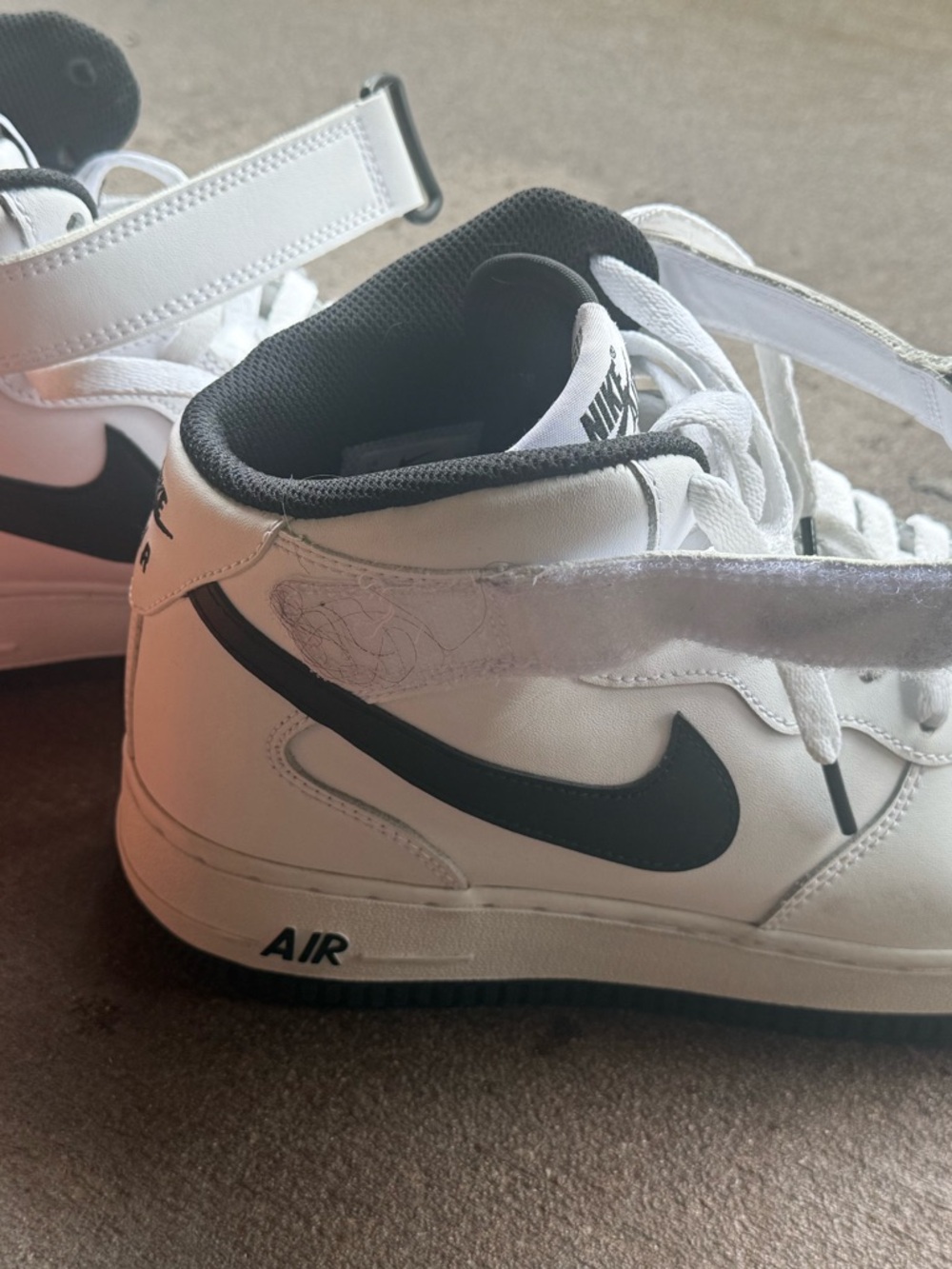 Nike Men's Air Force 1 MID '07